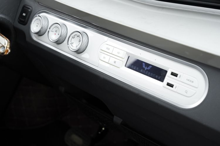 Used Wuling Hongguang MINIEV 2022 Macaron Premium Model – Lithium Iron Phosphate