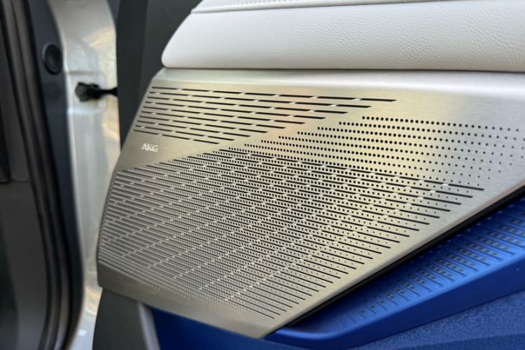 Used Cadillac OPTIQ 2024 Standard Range Version