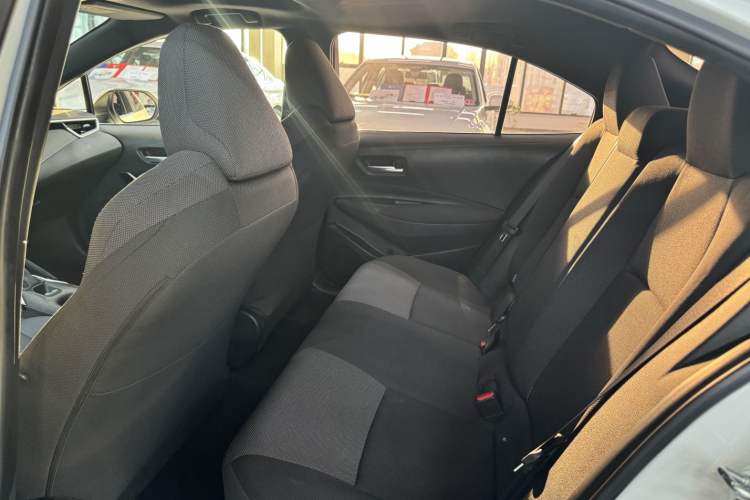 Used Toyota Levin 2019 Dual-Engine 1.8H E-CVT Luxury Edition China VI Standard
