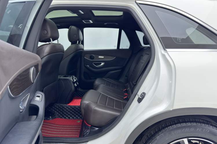 Used Mercedes-Benz GLC 2021 GLC 260 L 4MATIC Luxury Model
