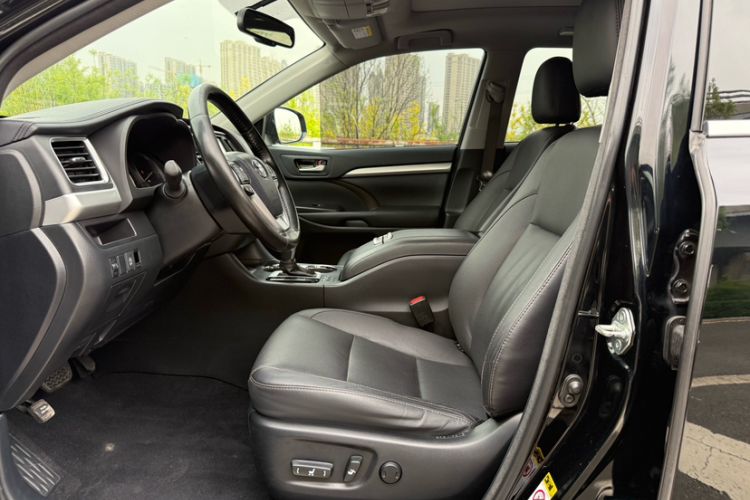 Used Toyota Highlander 2017 2.0T Four-Wheel Drive Luxury Edition 7 Seats
