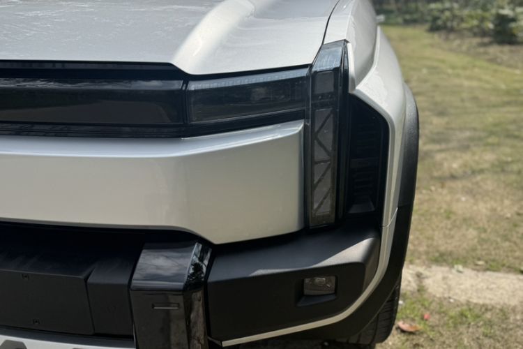 Used iCAR 03T 2024 520km Two-Wheel Drive Long-Range Version Left Front Headlight