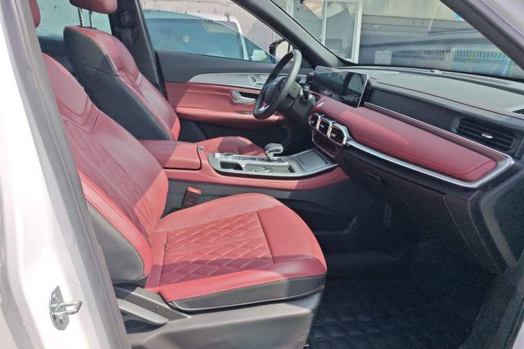 Used JETOUR X70 PLUS 2024 Champion Edition 1.5T DCT Champion MAX 7-Seater
