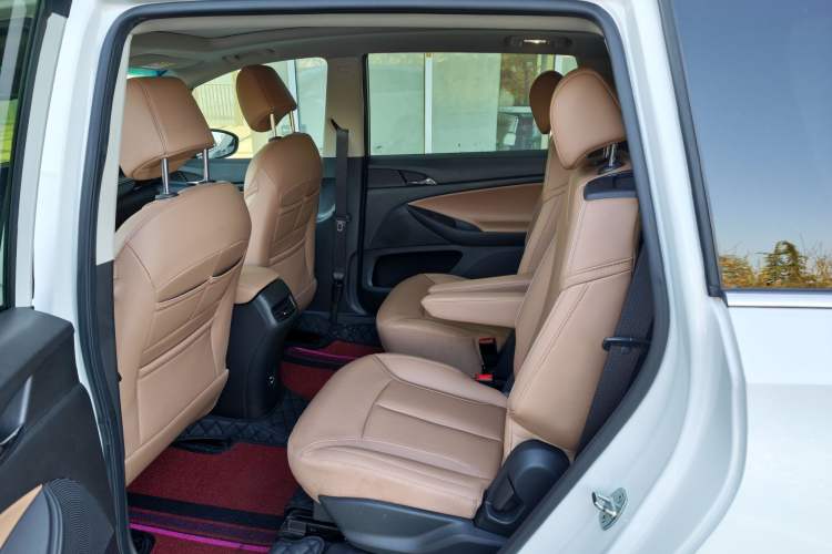 Used Buick GL6 2021 323T Mild Hybrid Connect Luxury Model
