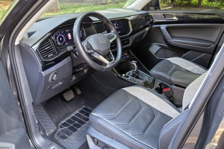 Used Volkswagen Tayron GTE Plug-in Hybrid 2022 1.4T Luxury Edition Interior 4