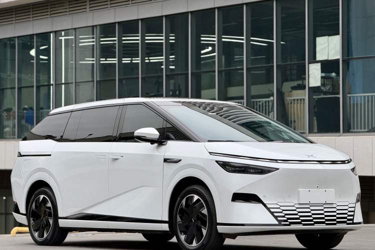 Used XPeng X9 2024 702 Ultra-Long Range Pro