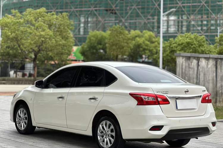 Used Nissan Sylphy 2021 Classic 1.6XL CVT Luxury Edition Exterior 3