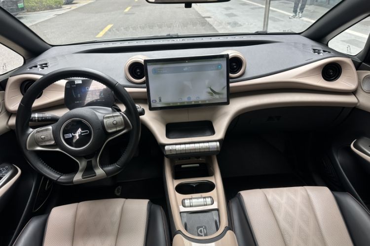 Used BYD Dolphin 2023 420 km Fashion Edition