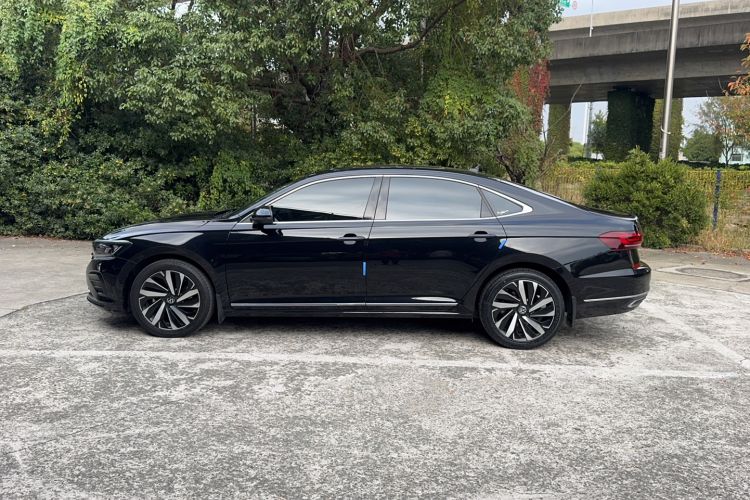 Used Volkswagen Passat 2023 330TSI Elite Edition
