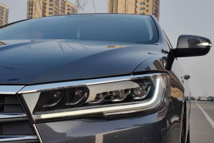 Used BYD Qin 2019 1.5L Automatic Luxury Model Exterior 3