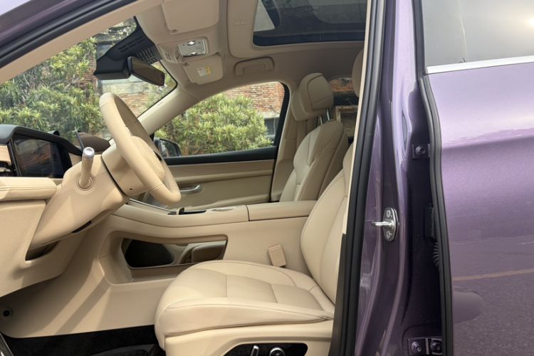 Used Hima AITO M5 2025 Extended-Range Ultra Rear-Wheel-Drive Version
