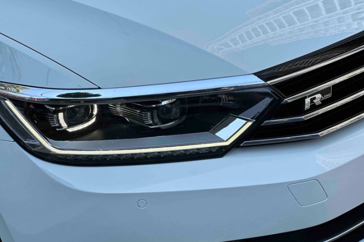 Used Volkswagen Variant 2018 380TSI Two-Wheel Drive Comfort Edition
