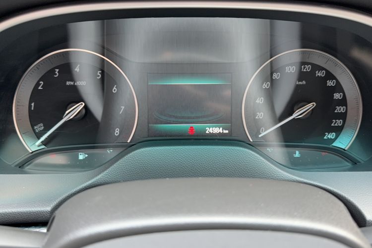 Used Buick GT 2019 15T Dual-Clutch Connected Elite Model China VI Odometer Close Up