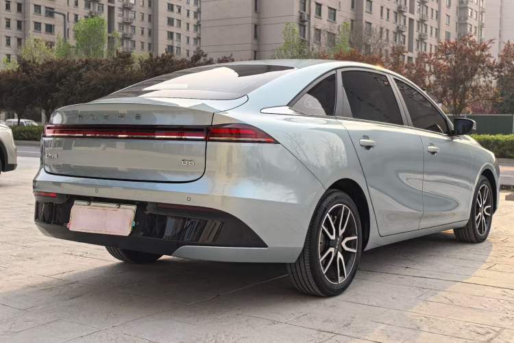 Used Roewe D6 2025 520km Smart Enjoyment Version