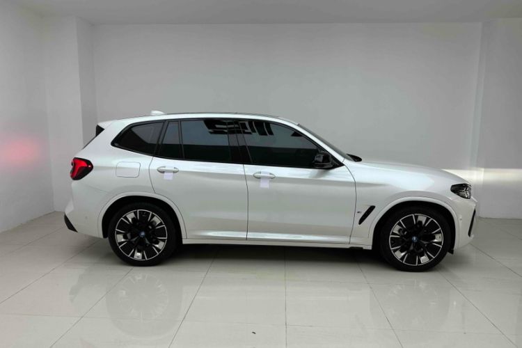 Used BMW iX3 2023 Leading Type
