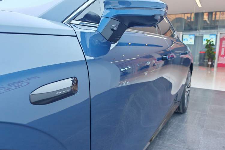 Used Geely Galaxy Galaxy 8 2025 130km EM-P Exploration Edition
