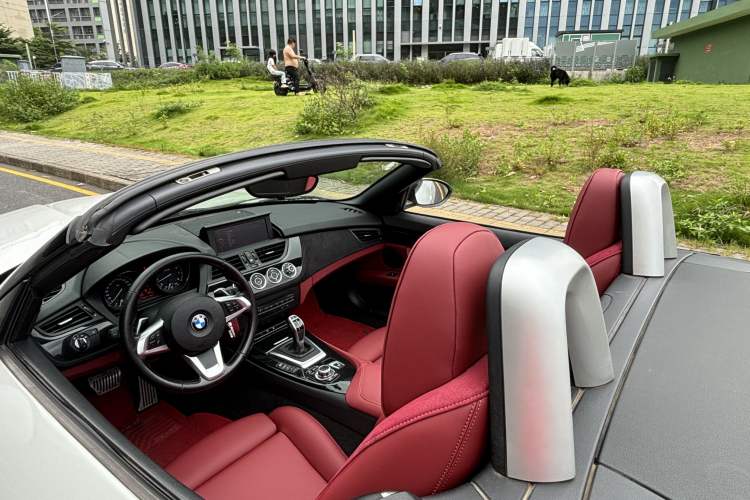 Used BMW Z4 2012 sDrive20i Luxury Model

