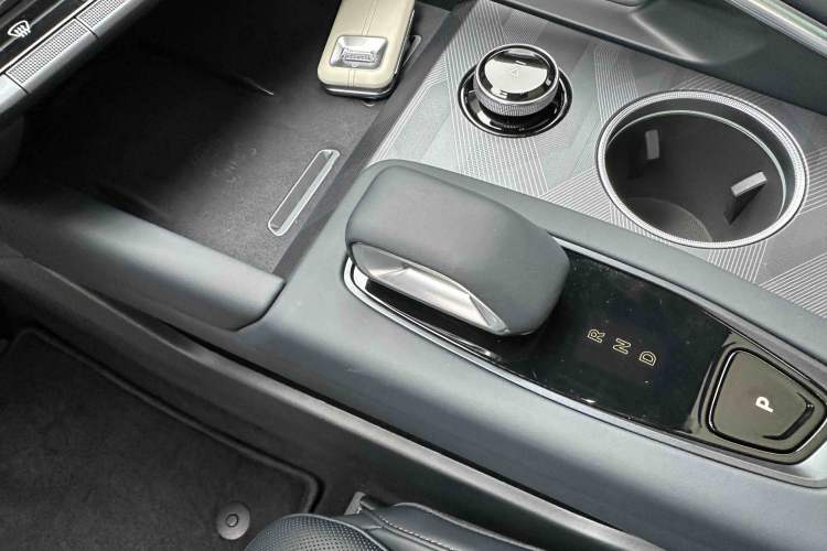 Used Zeekr 001 2026 Model 103° Rear-Drive Max Version Interior 11