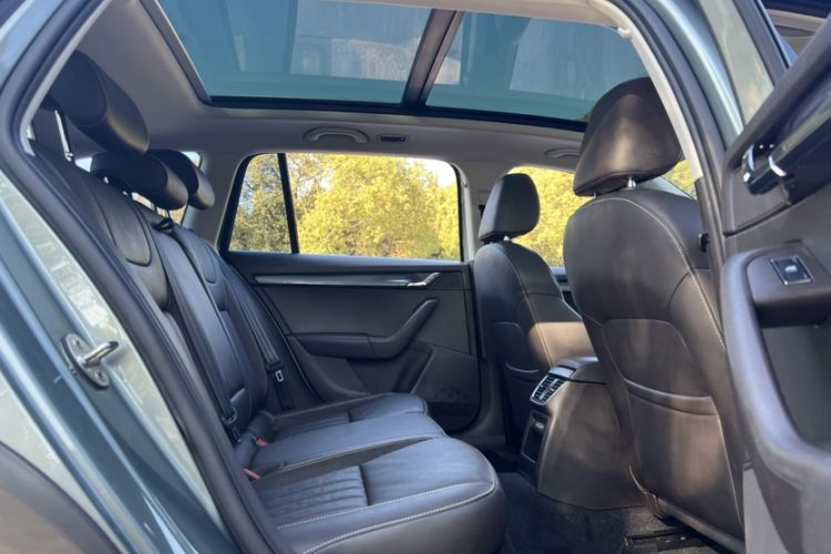 Used Skoda Octavia 2019 TSI280 DSG Flagship Wagon China VI Standard
