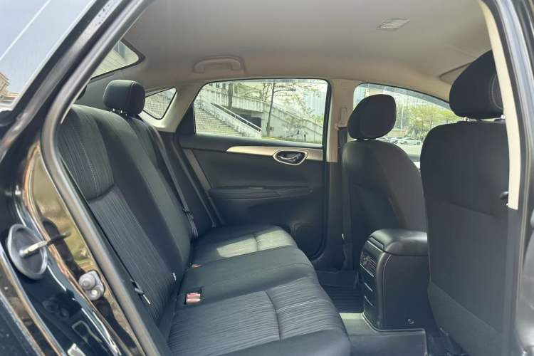 Used Nissan Sylphy 2021 Classic 1.6XE CVT Comfort Edition Interior 7