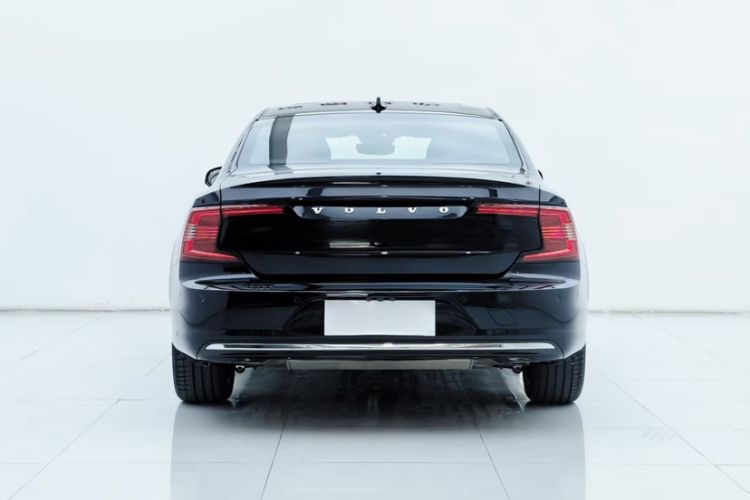 Used Volvo S90 2024 B5 Zhiyi Luxury Edition
