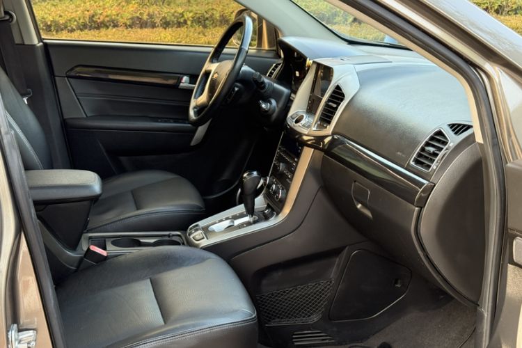 Used Chevrolet Captiva 2017 2.4L Two-Wheel Drive Luxury Edition 7 Seats
