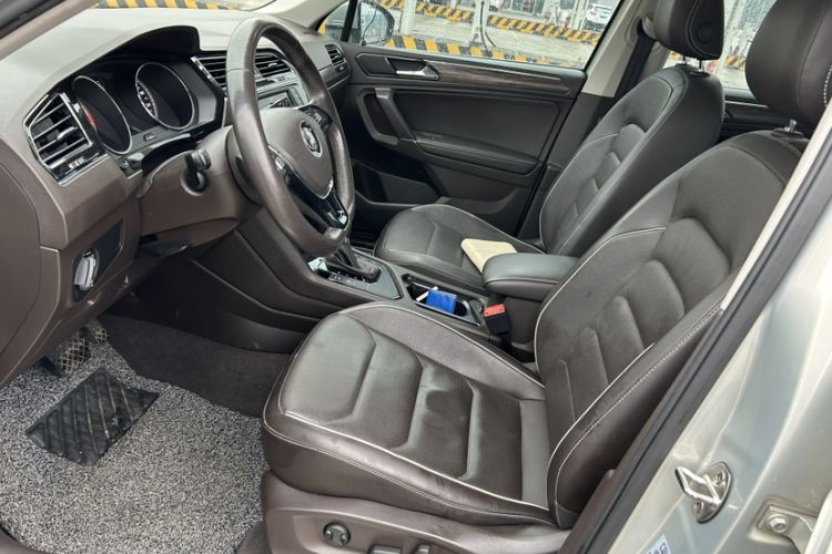 Used Volkswagen Tiguan L 2017 330TSI Automatic Two-Wheel Drive Flagship Edition
