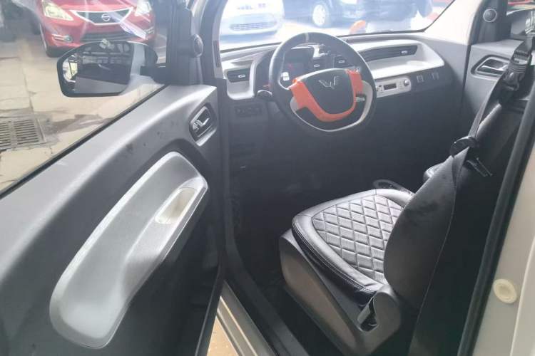 Used Wuling Hongguang MINIEV 2021 Macaron Premium Model – Lithium Iron Phosphate