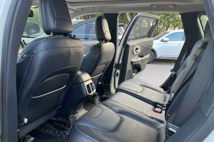 Used Jeep Cherokee 2017 2.4L Leading Smart Edition