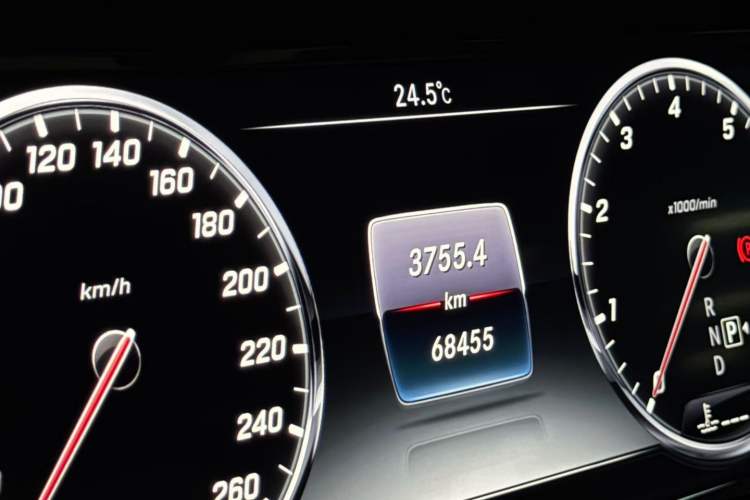 Used Mercedes-Benz S-Class 2017 S 320 L Business Model