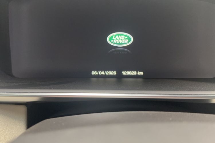 Used Land Rover Range Sport 2016 3.0 SC V6 HSE Odometer Close Up