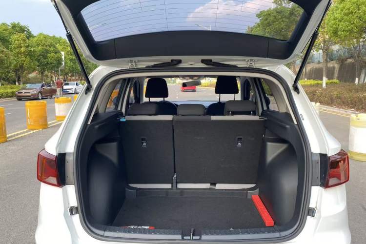 Used Jetta VS5 2021 280TSI Manual Entry-Level Trim Interior 2