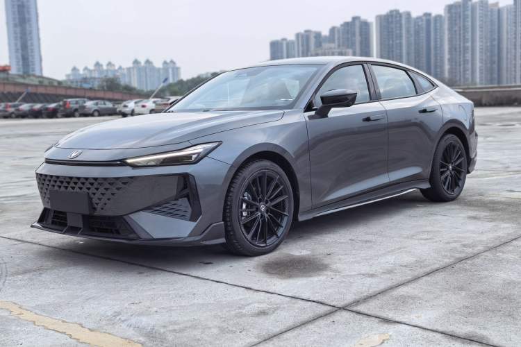 Used CHANGAN UNI-V 2024 1.5T Prestige Sport Edition