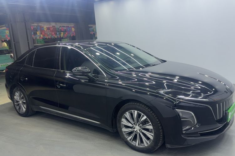 Used Hongqi E-QM5 2022 431 km Charge & Enjoy Edition Exterior 3