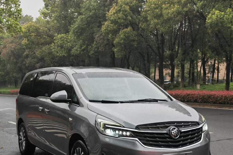 Used Buick GL8 2021 Land Cruiser Executive Class 652T Luxury Model