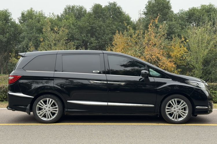 Used Honda Elysion 2016 2.4L Comfort Edition
