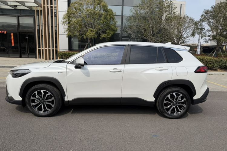 Used Toyota FRONTLANDER 2024 2.0L Smart Electric Hybrid Dual-Engine Luxury Edition