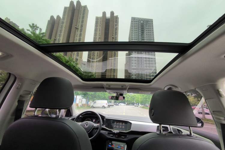 Used Volkswagen Tayron 2020 330TSI Two-Wheel Drive Luxury Smart Connectivity Version