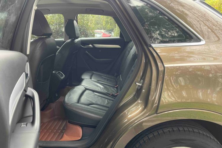 Used Audi Q3 2015 35 TFSI Comfort Model