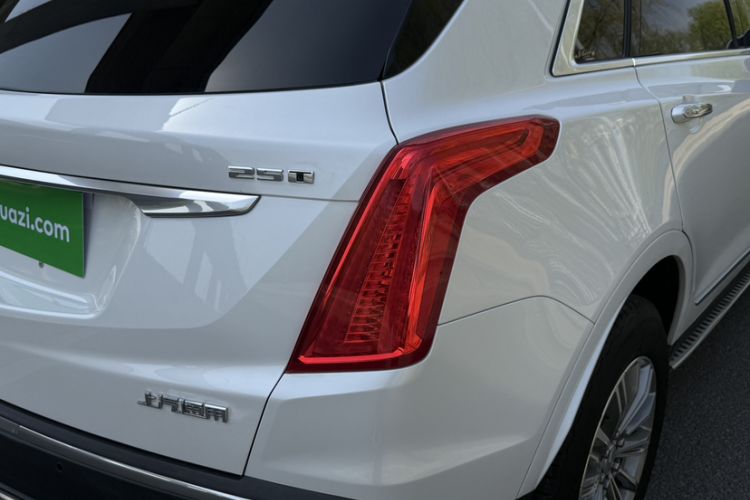 Used Cadillac XT5 2016 25T Luxury Model
