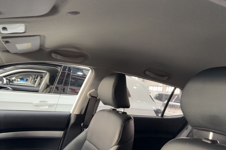 Used Kia kx1 Stonic 2021 1.4L Automatic Fun Edition
