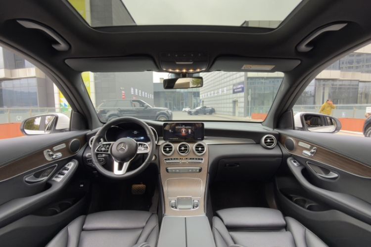 Used Mercedes-Benz GLC 2022 Refreshed GLC 300 L 4MATIC Dynamic Edition Prestige Version
