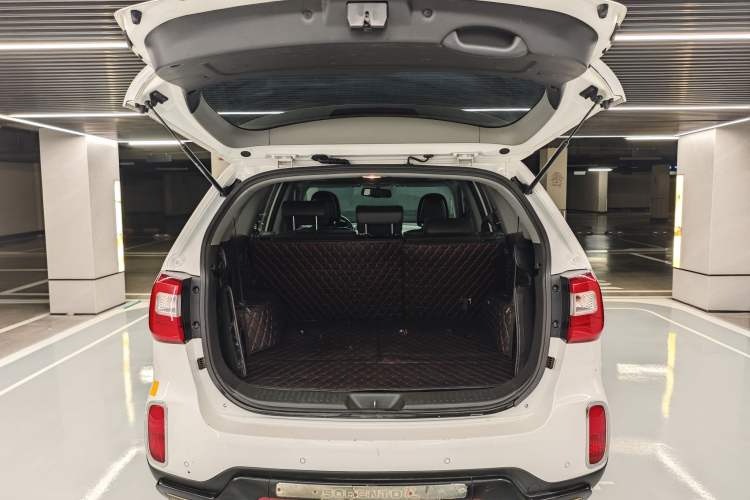 Used Kia Sorento 2013 2.2T 7-seat Diesel Luxury Edition
