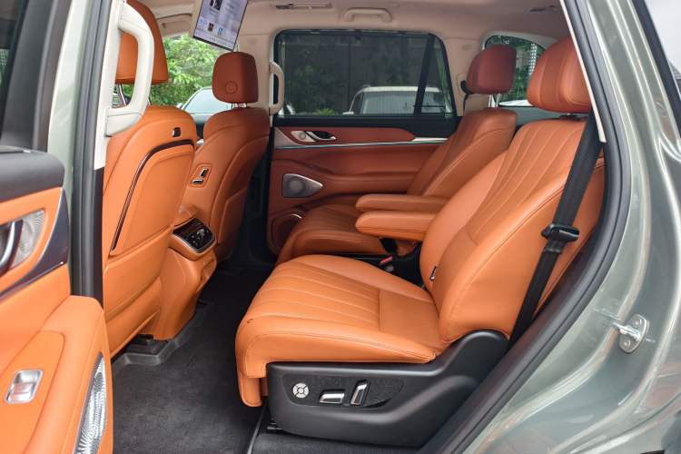 Used Wey Lanshan 2025 Four-Wheel Drive Max
