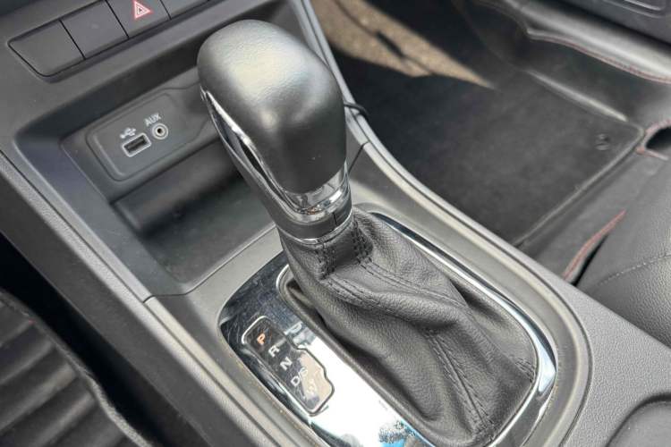 Used Roewe 360 2015 1.5L Automatic Luxury Edition
