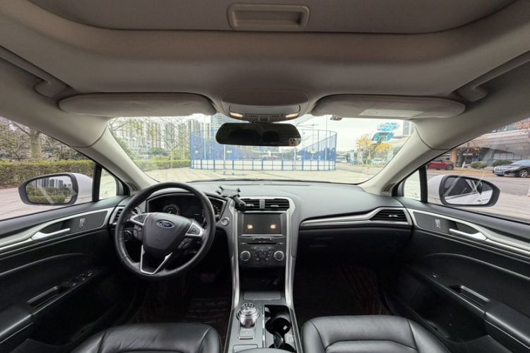 Used Ford Mondeo 2017 EcoBoost 200 Stylish Model
