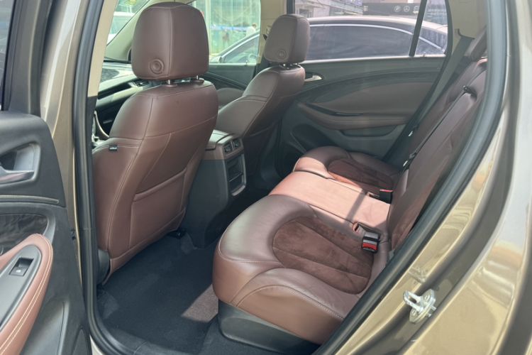 Used Buick Envision 2016 20T Two-Wheel-Drive Elite Model Interior 3