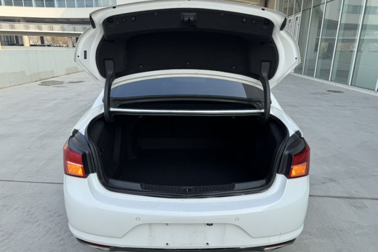 Used Buick Verano 2015 Sedan 20T Dual-Clutch Leading Model