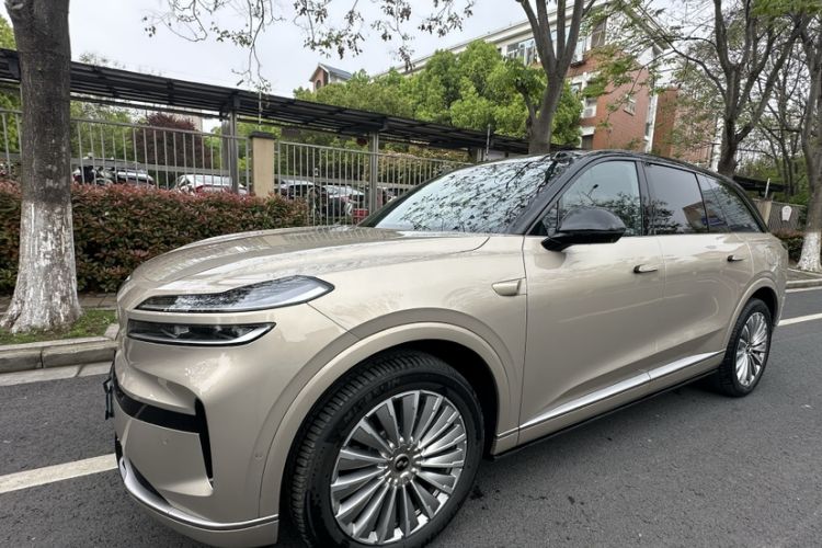 Used ONVO Luxeed L90 2025 Model—Max Six-Seater Version