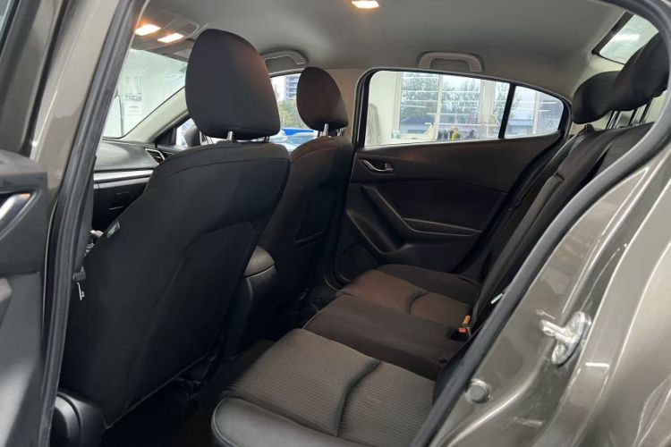 Used Mazda Mazda 3 Axela 2014 Sedan 1.5L Automatic Comfort Model